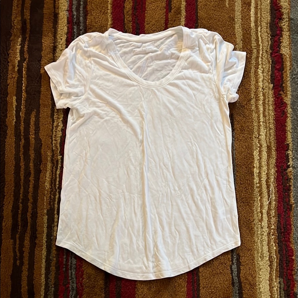 a.n.a White Short Sleeve T-Shirt Casual Style